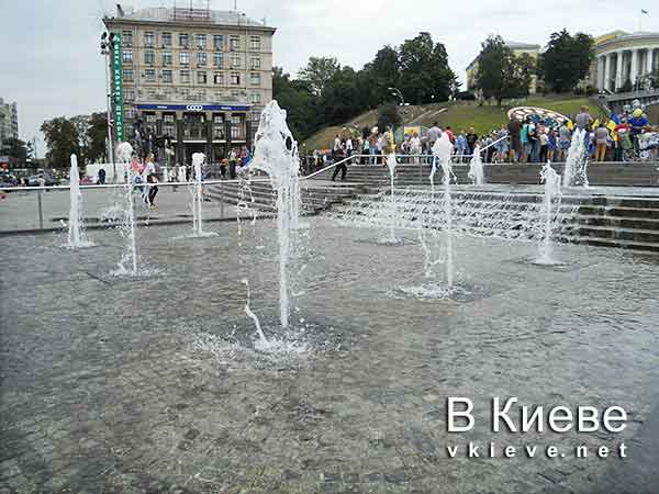 Каскадный фонтан на Майдане Незалежности